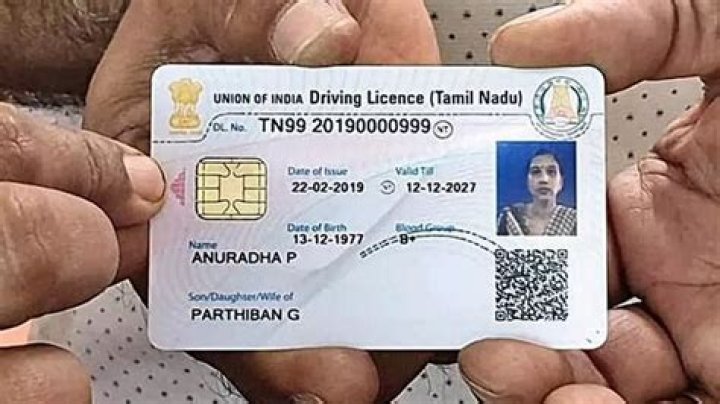 Can driving license be renewed online in India?