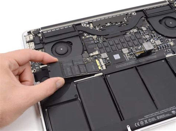 Can you upgrade the hard drive on a 2015 MacBook Pro?