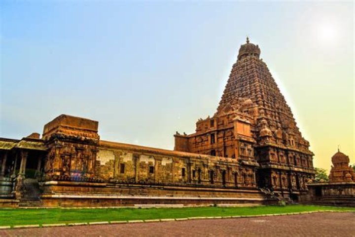 How far is Velankanni from Thanjavur?