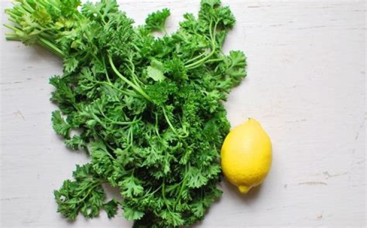 Is parsley a natural diuretic?