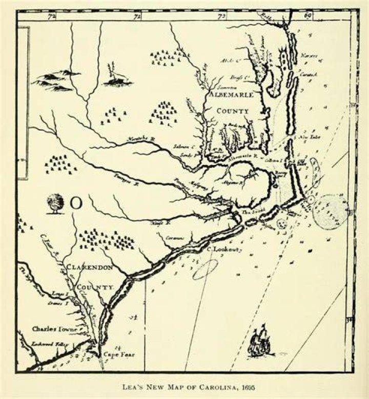 What were three main industries of North Carolina in the late 1800s?